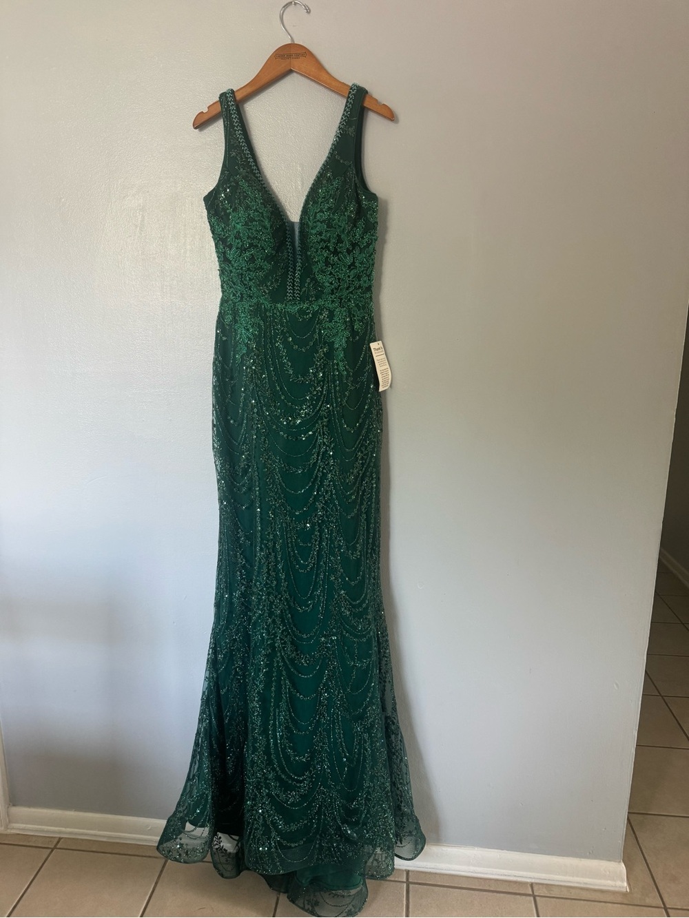 Beaded Deep Green V-Neck Formal Evening Gown
